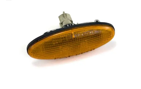 Mazda Premacy Front fender indicator light 0464120