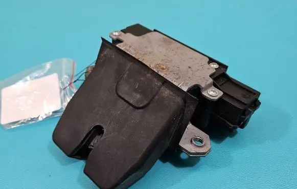Ford Focus Tailgate/trunk/boot lock/catch/latch 3M51-R442A66-AN IMPRK1489073