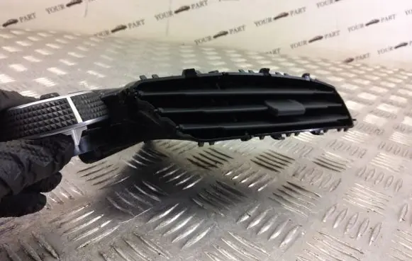 Ford Kuga II Dash center air vent grill F1CB-R014L20-BEW