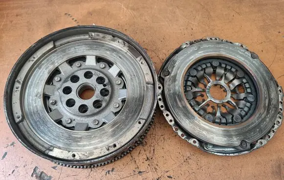 Nissan Qashqai Clutch set kit 123103008R