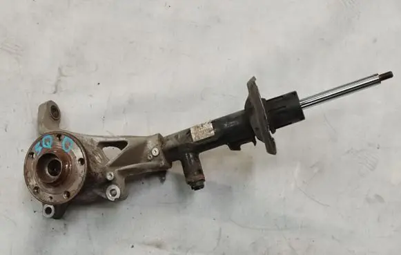 Volkswagen Tiguan Front wheel hub spindle knuckle 5Q0407258A