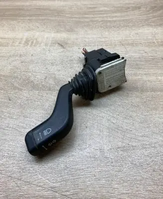 Opel Omega B1 Wiper control stalk 90221174 90181846