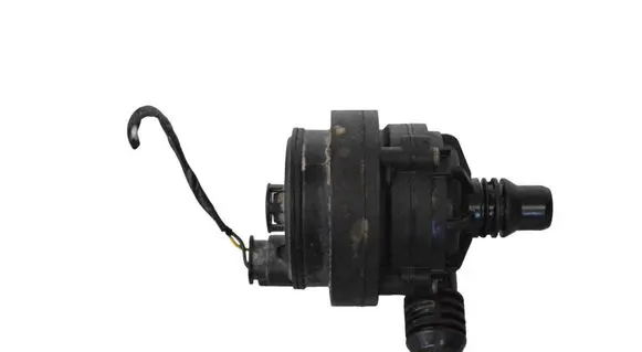 BMW 3 G20 G21 Electric auxiliary coolant/water pump 8840614