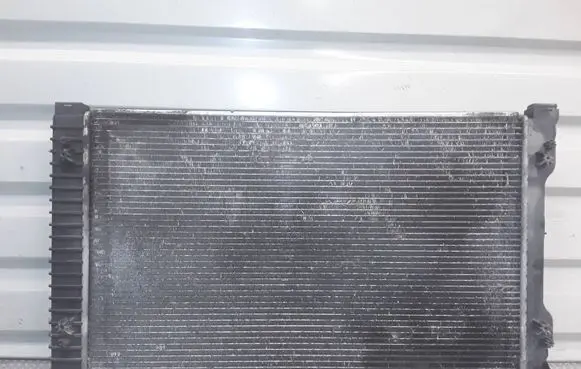 Audi A6 S6 C6 4F Coolant radiator 