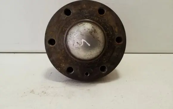 Iveco Daily 5th gen Front wheel hub