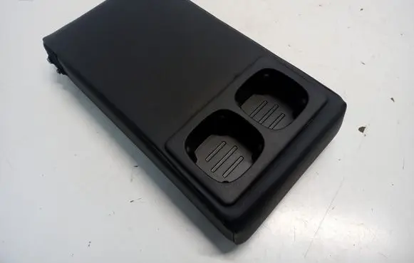 Nissan Qashqai Rear seat armrest 