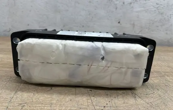 Audi A8 S8 D4 4H Passenger airbag 4981312950 617522200 4H0880204C