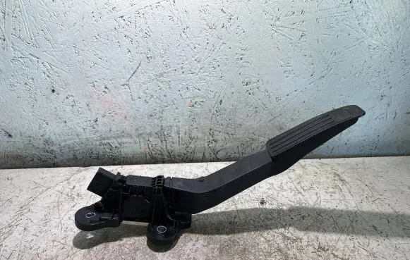 Jeep Grand Cherokee WL Accelerator throttle pedal 68360648AC 93446310 T0180301118771