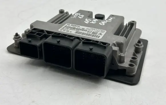 Peugeot 3008 I Engine control unit/module 9666319180 9675495080 0261S06472