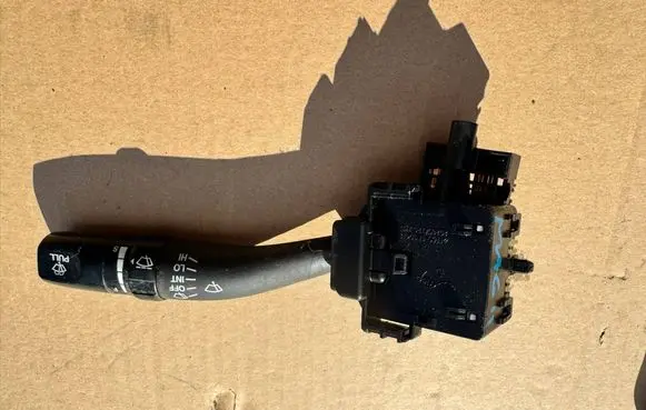 KIA Carens II Wiper control stalk 202004725 08J099J 699200002