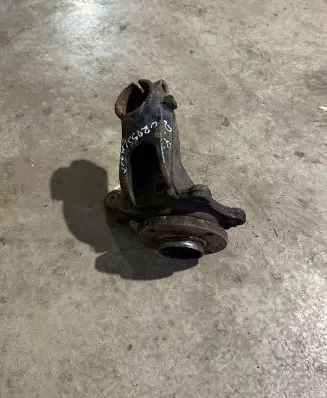 Front wheel hub