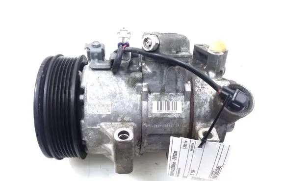Toyota RAV 4 (XA30) Air conditioning (A/C) compressor (pump) 8831042320