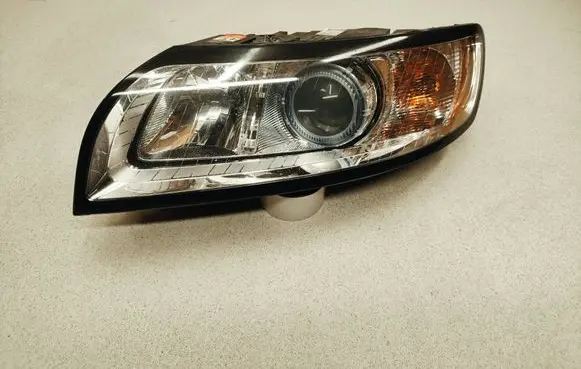 Volvo V50 Headlight/headlamp 31299613 LE06A6152X 1307022810