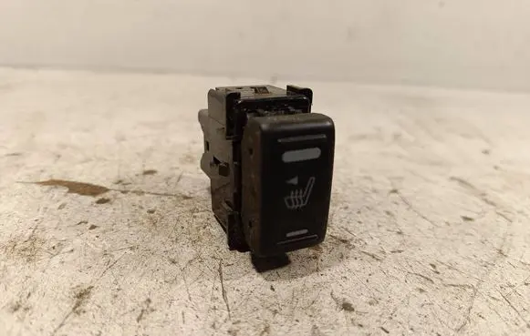 Nissan Navara D40 Seat heating switch 