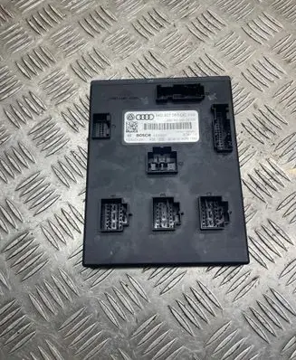 Audi A4 S4 B8 8K Comfort/convenience module 8K0907063DC 03016001