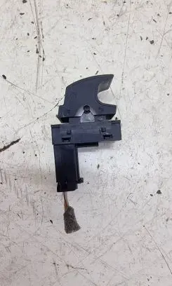 Volkswagen PASSAT B6 Electric window control switch