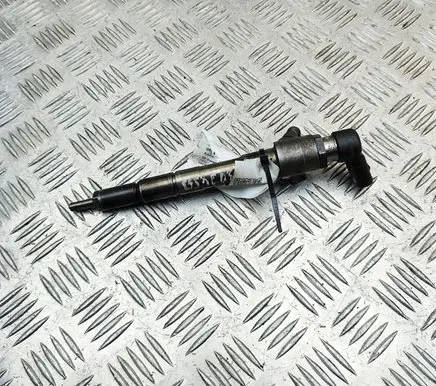 Volkswagen Jetta VI Fuel injector 03L130277B