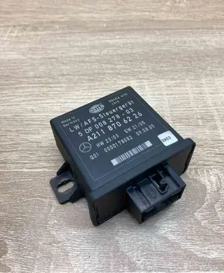 Mercedes-Benz E W211 Light module LCM A2118706226 5DF00827803