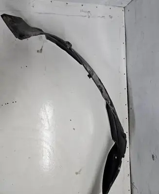 Nissan Patrol Y60 Front wheel arch liner splash guards 01L