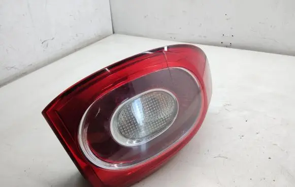 Volkswagen Tiguan Rear/tail lights 5N0945095H 00969101