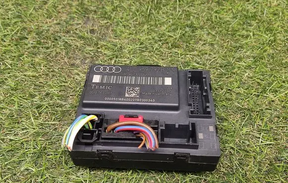 Audi Q7 4L Door control unit/module 4L0959792B 4L0910793B