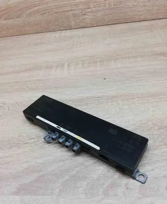 Audi A6 S6 C6 4F Aerial antenna amplifier 4F9035225D