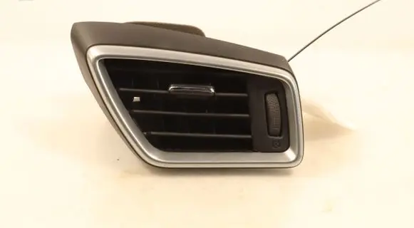Nissan Qashqai Dashboard side air vent grill/cover trim 687604EH0A