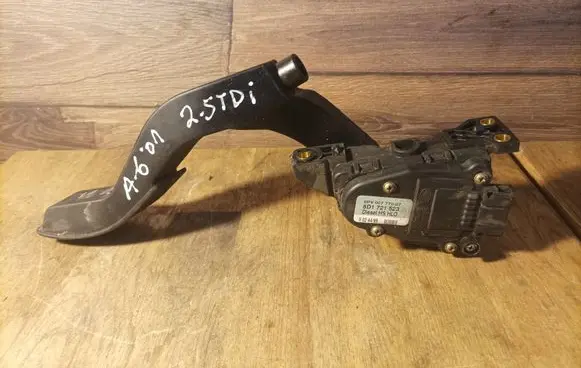 Audi A6 S6 C5 4B Accelerator throttle pedal