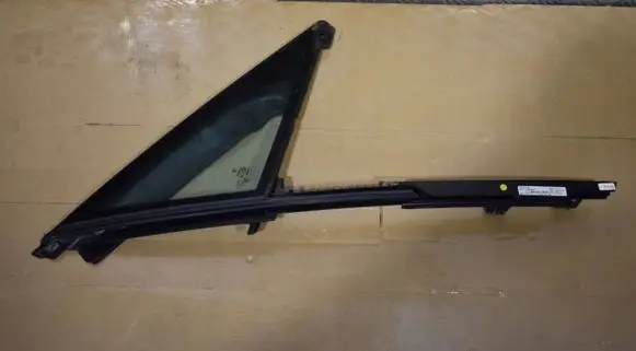 Porsche Panamera (971) Sliding door window/glass 97184511455