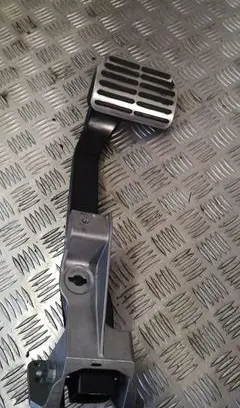 Volkswagen Phaeton Brake pedal 3d1721196d