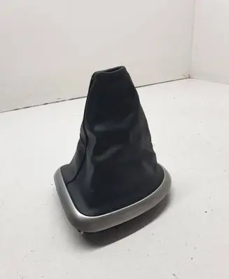 Nissan Qashqai Gear lever shifter trim leather/knob 96935JD000
