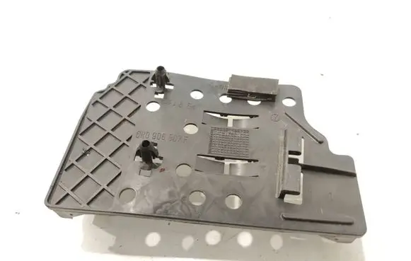 Volkswagen Cross Polo Other engine bay part 6R0906507F
