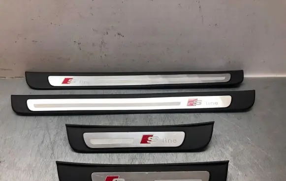 Audi A5 Sportback 8TA sill trim set (inner) 8T8853374B