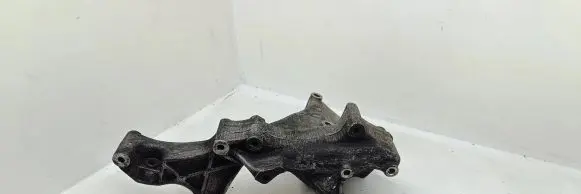 Volkswagen Transporter - Caravelle T4 Generator/alternator bracket 074145169 9035096
