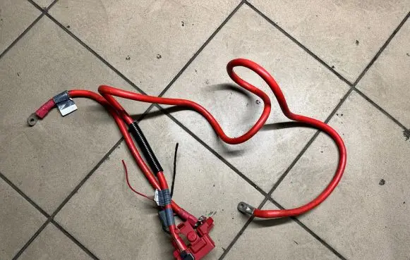 BMW 5 E60 E61 Positive cable (battery) 6989779 6989780 508564906