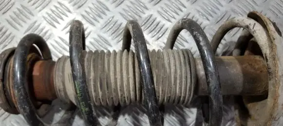 Volkswagen Polo III 6N 6N2 6NF Front coil spring