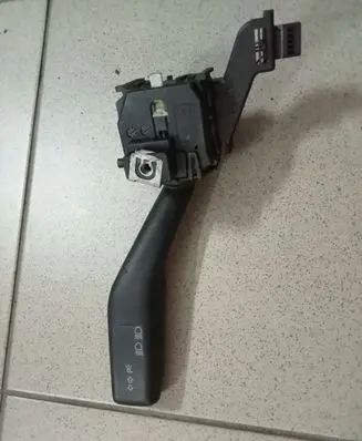 Volkswagen Golf V Indicator stalk 1K0953513