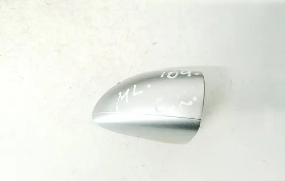 Mercedes-Benz ML W164 Loading door cover/cap 