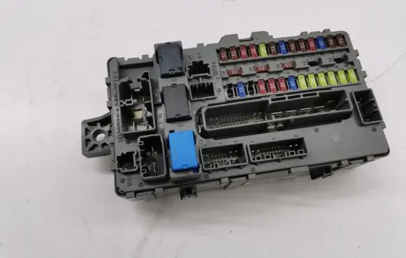 Honda Accord Fuse module TL0E610KC
