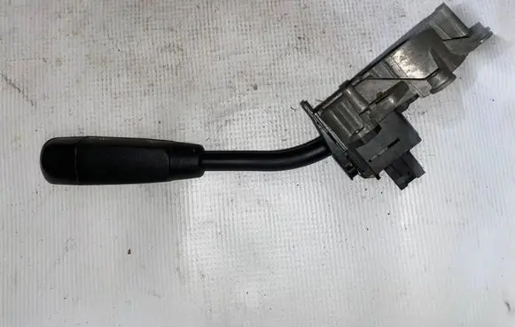 Mercedes-Benz E W210 Wiper control stalk a2105450110 2105450110