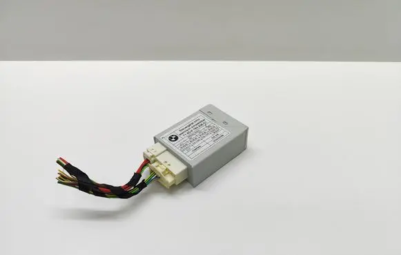 BMW 5 E60 E61 Tow bar trailer control unit/module 6783256 678325601 71606783256