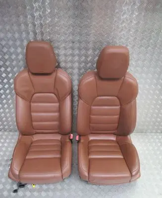 Porsche Cayenne (92A) Front driver seat 