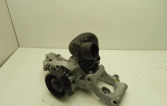 BMW 2 F46 Engine mounting bracket 8575850 VD7904