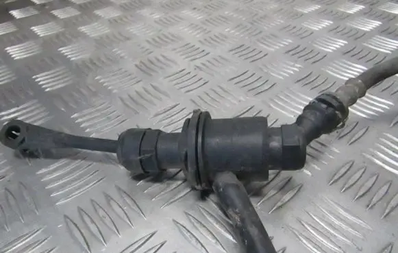 Renault Scenic II - Grand scenic II Clutch master cylinder 8200151784
