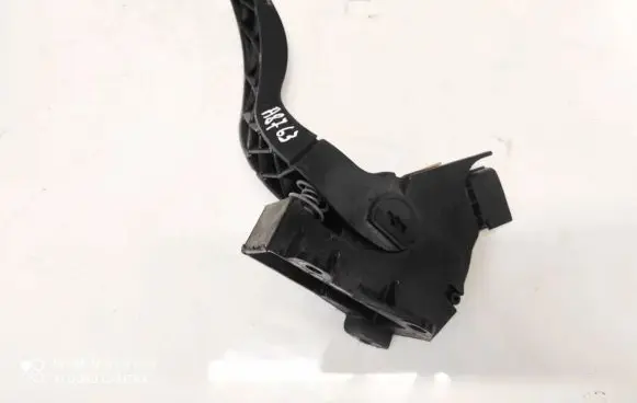 Ford Focus Accelerator throttle pedal 98ab9f836af