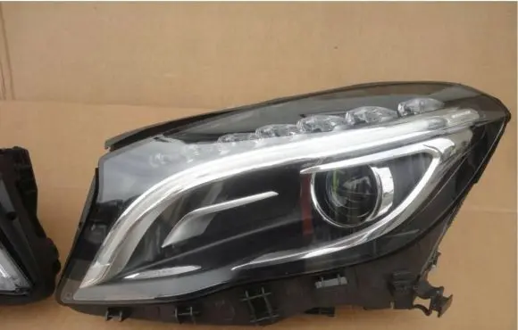Mercedes-Benz GLA W156 Headlight/headlamp