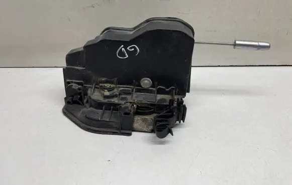 BMW 7 E65 E66 Rear door lock 7167076