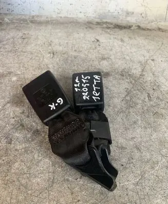 Volkswagen Jetta VI Rear seatbelt buckle 5c6857739