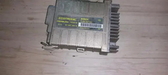 Volkswagen Golf II Engine control unit/module 0285007032 811907383b