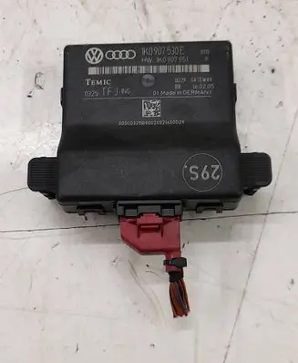 Volkswagen Touran I Gateway control module 1K0907530E 1K0907951